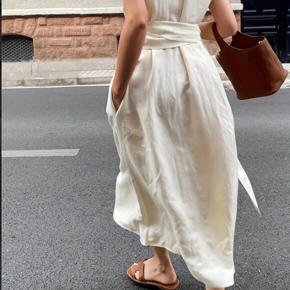 Ivory Sleeveless Maxi Dress - Picture 8 of 9